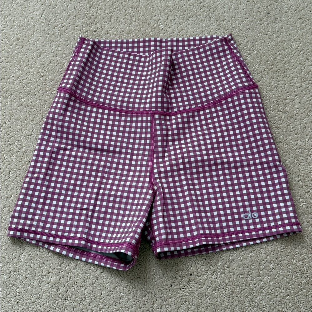 Alo Yoga Airlift Vapor Bike Shorts in Raspberry Gingham